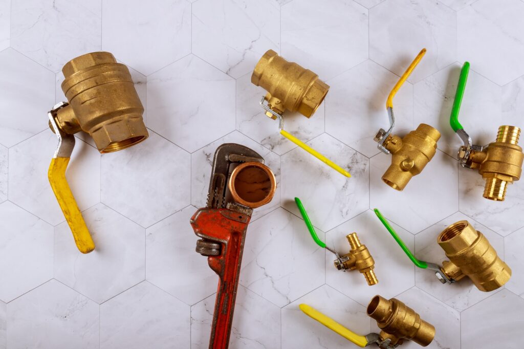 Installation plumbing parts monkey wrench construction brass plumbing fittings gate valve on fitting